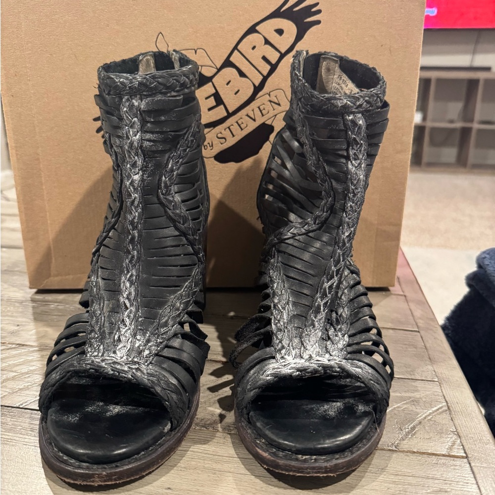 Freebird by Steven Bela Black Women's Sandals